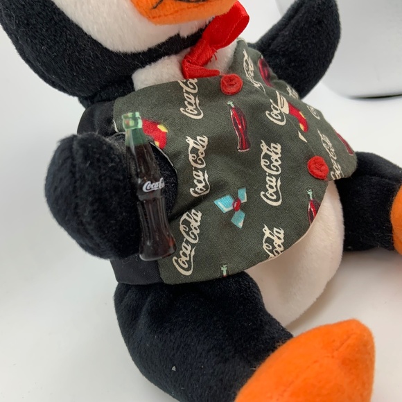Vintage Coca-Cola Bottle Logo Print Outfit Penguin Small 6" Beanie Plush 1998 - Picture 4 of 12